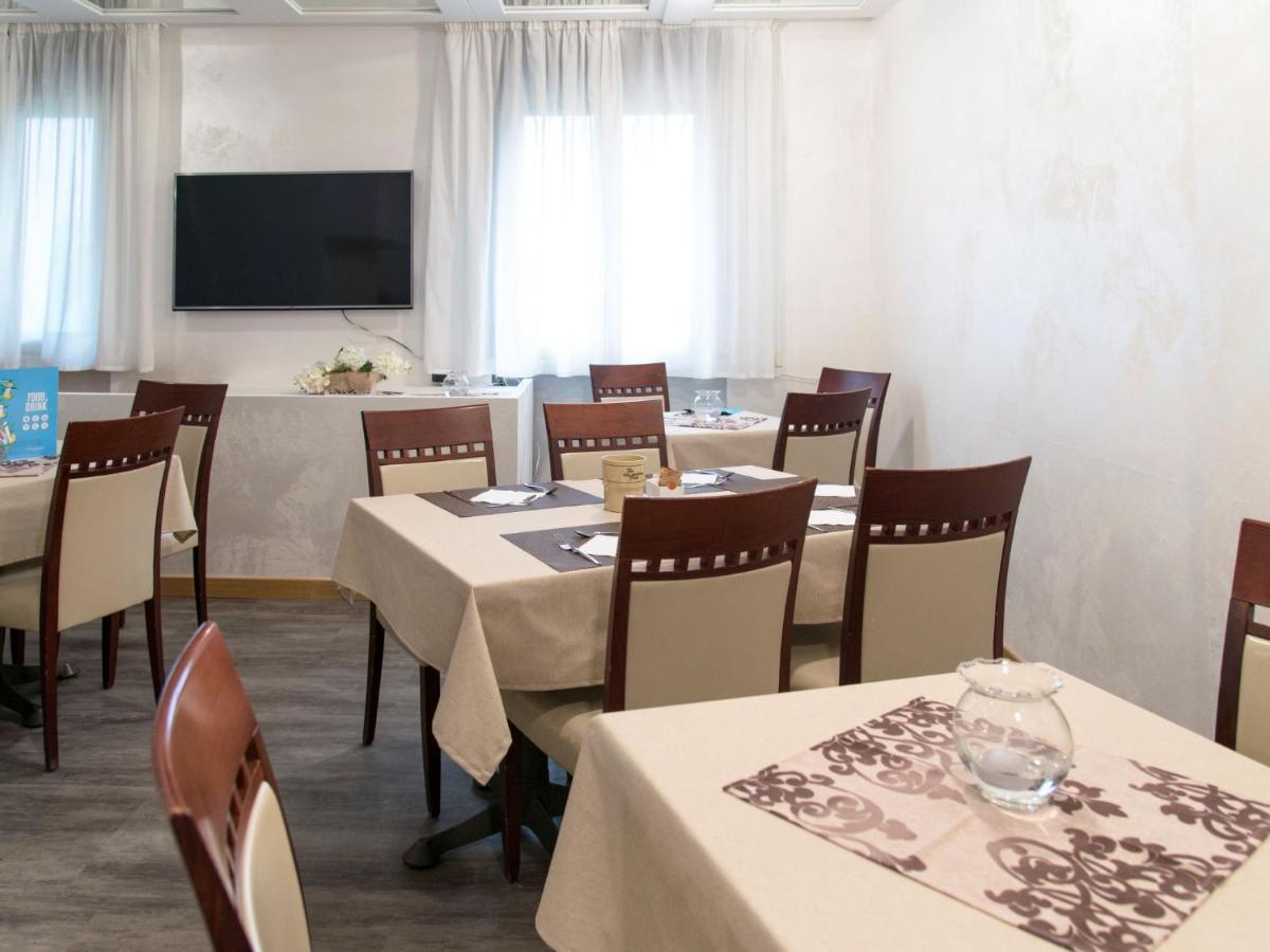 Apartment Standard By Interhome Riva del Garda Dış mekan fotoğraf